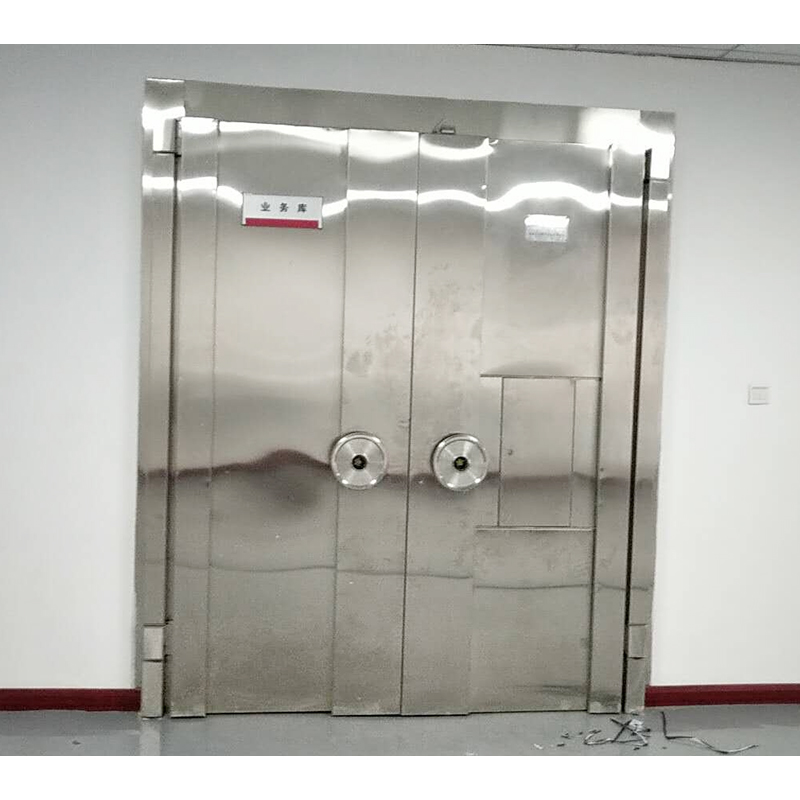 How does the double-leaf stainless steel vault door middle door respond to violent damage?